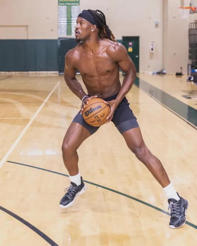 他的成功故 他的成功故